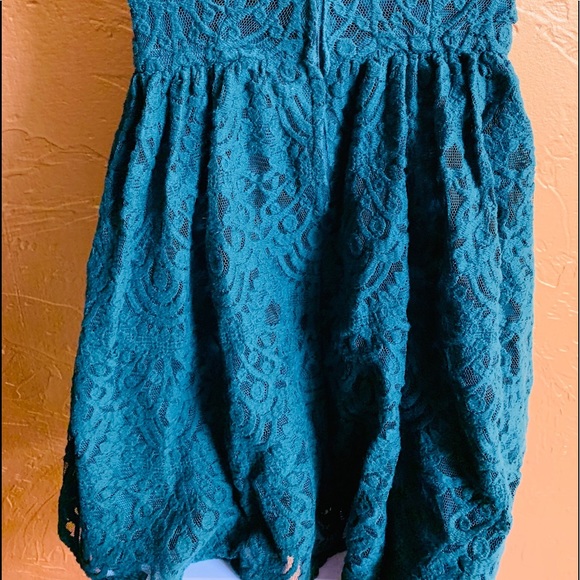 Vintage Green Lace Dress - Picture 4 of 5
